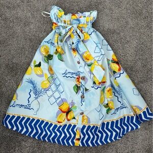Fashionable Lemon Print Skirt with Blue Accents